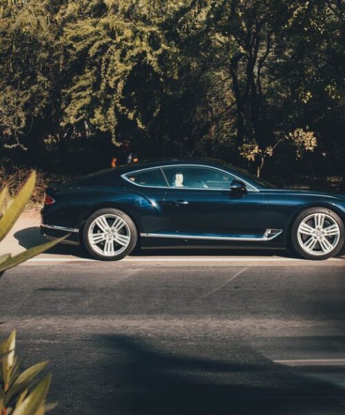 Bentley створила ювілейний Continental GT Azure на честь моделі 1946 року