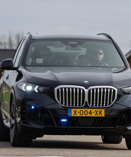 BMW анонсує серійний запуск iX5 Hydrogen без камуфляжу