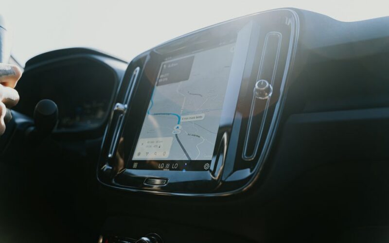 інтер'єр автомобіля з підтримкою Apple CarPlay