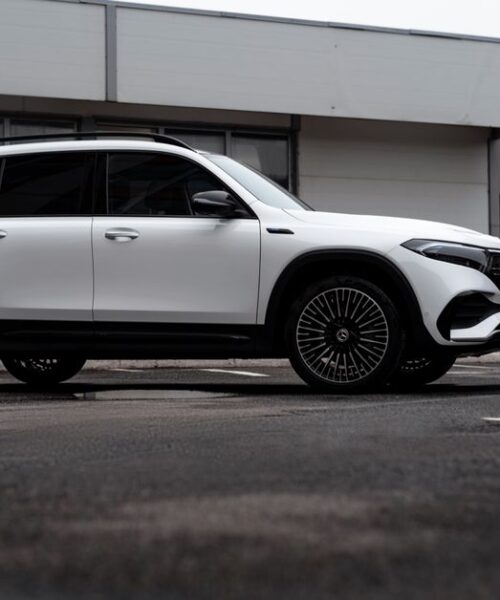 Mercedes-AMG готує перший електричний кросовер GT SUV