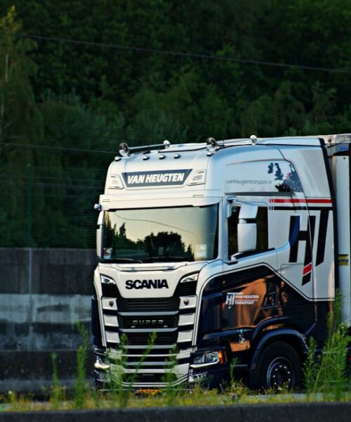 Scania представляє електровантажівку з пробігом до 720 км
