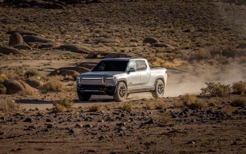 Автономна електрична вантажівка Stellantis BOW на виставці IAA 2026